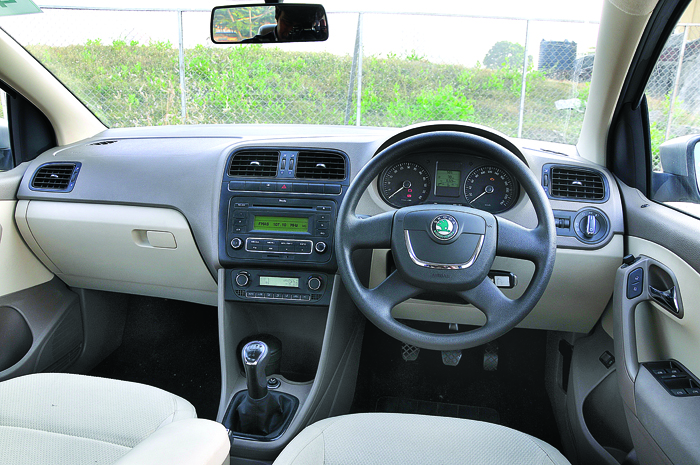 Skoda Rapid vs Nissan Sunny - Image 5